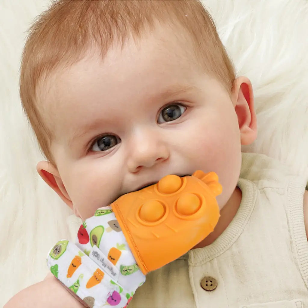 Itzy Ritzy Mitt Pop - Carrot