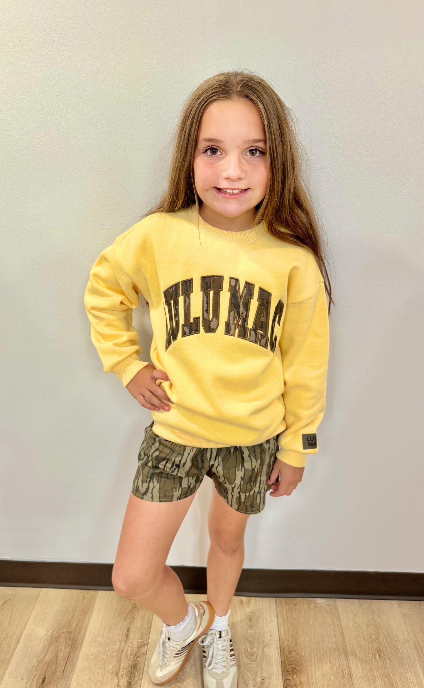 Lulu Mac Butter w/Mossy Oak Bottomland Sweatshirt
