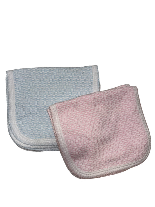 Paty Knit Solid Color Burp