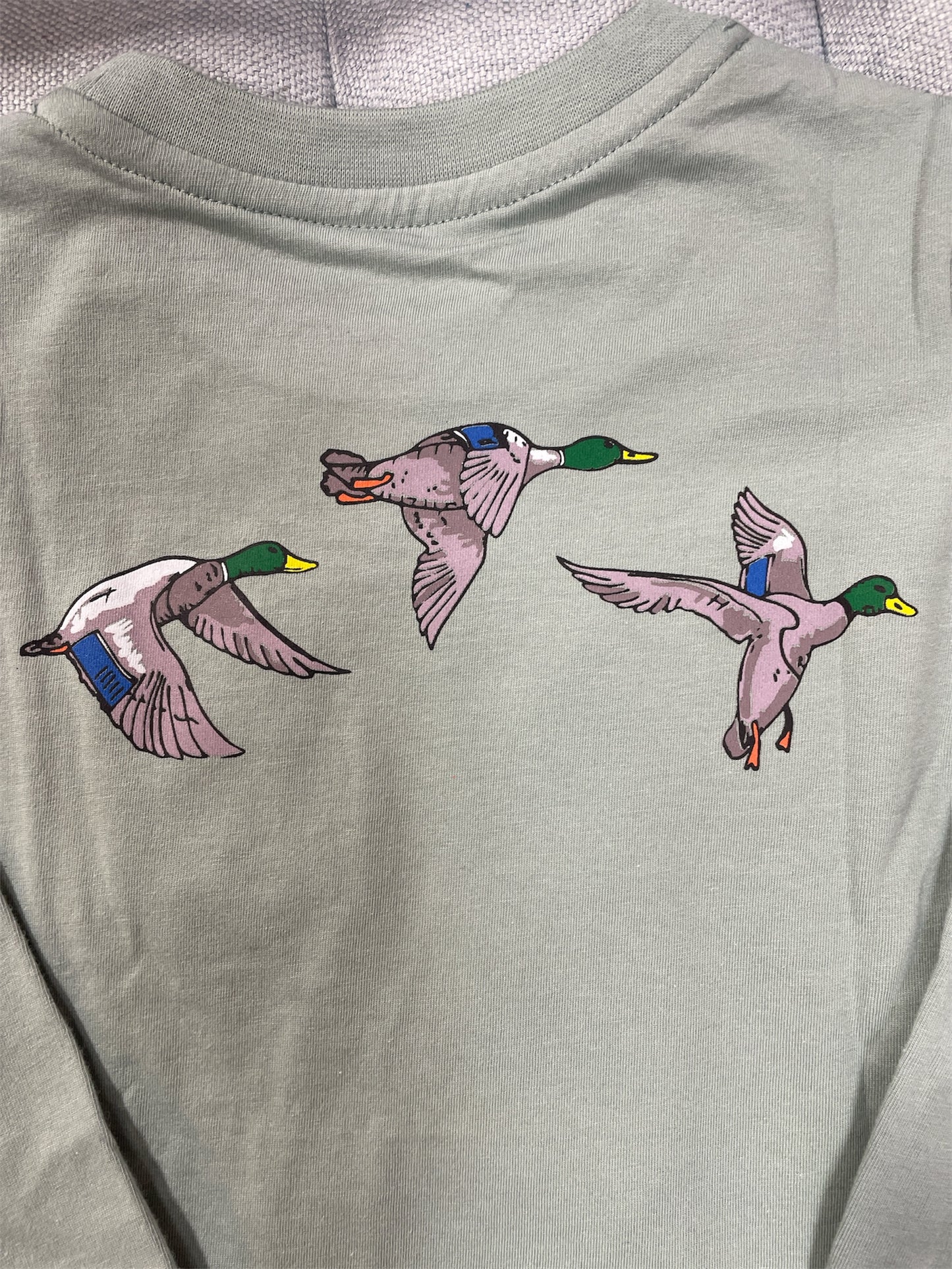 Coolybri Sage Duck Graphic Pocket Tee L/S