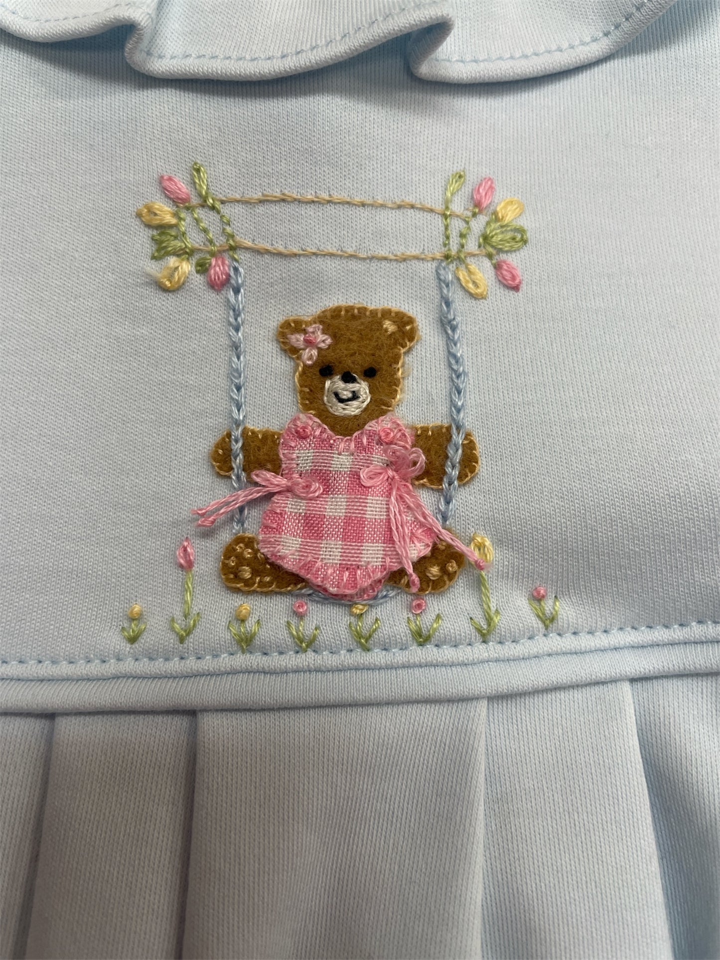 Squiggles Swinging Bear Ruffled Bubble