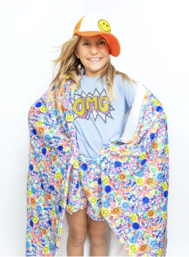 Love & Smiles Plush Blanket