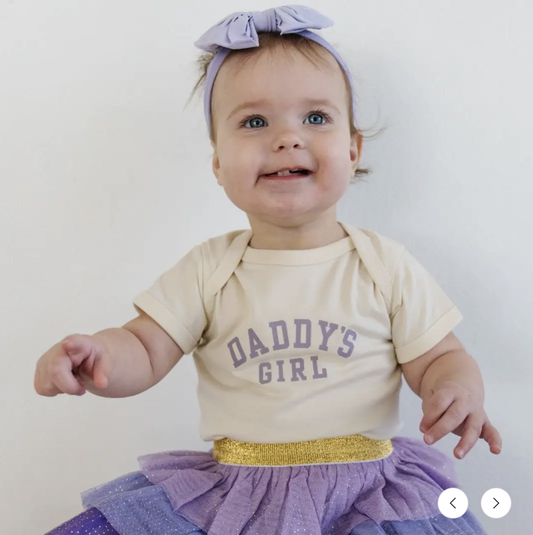 Daddy's Girl Short Sleeve Bodysuit