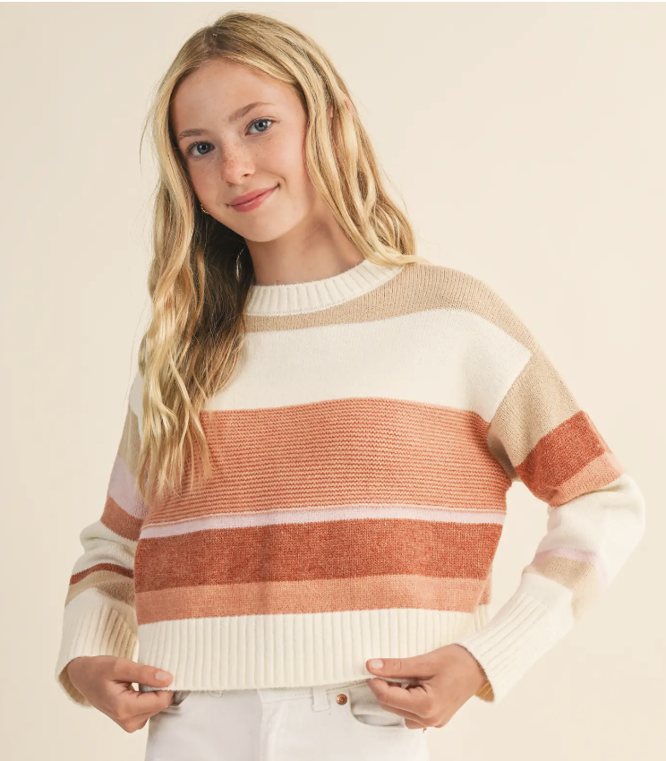 Heart & Arrow Tween Round Neck Sweater