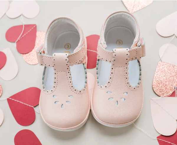 Dottie Scalloped Perforated Mary Jane Pink