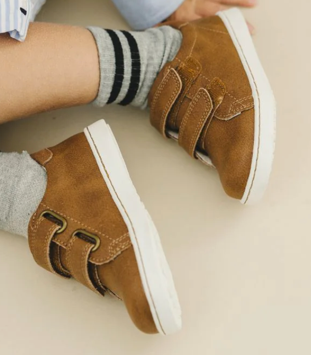 Kyle Double Velcro Sneaker Chestnut