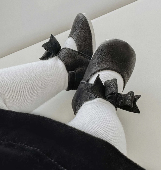 Robeez Sofia First Kicks - Black