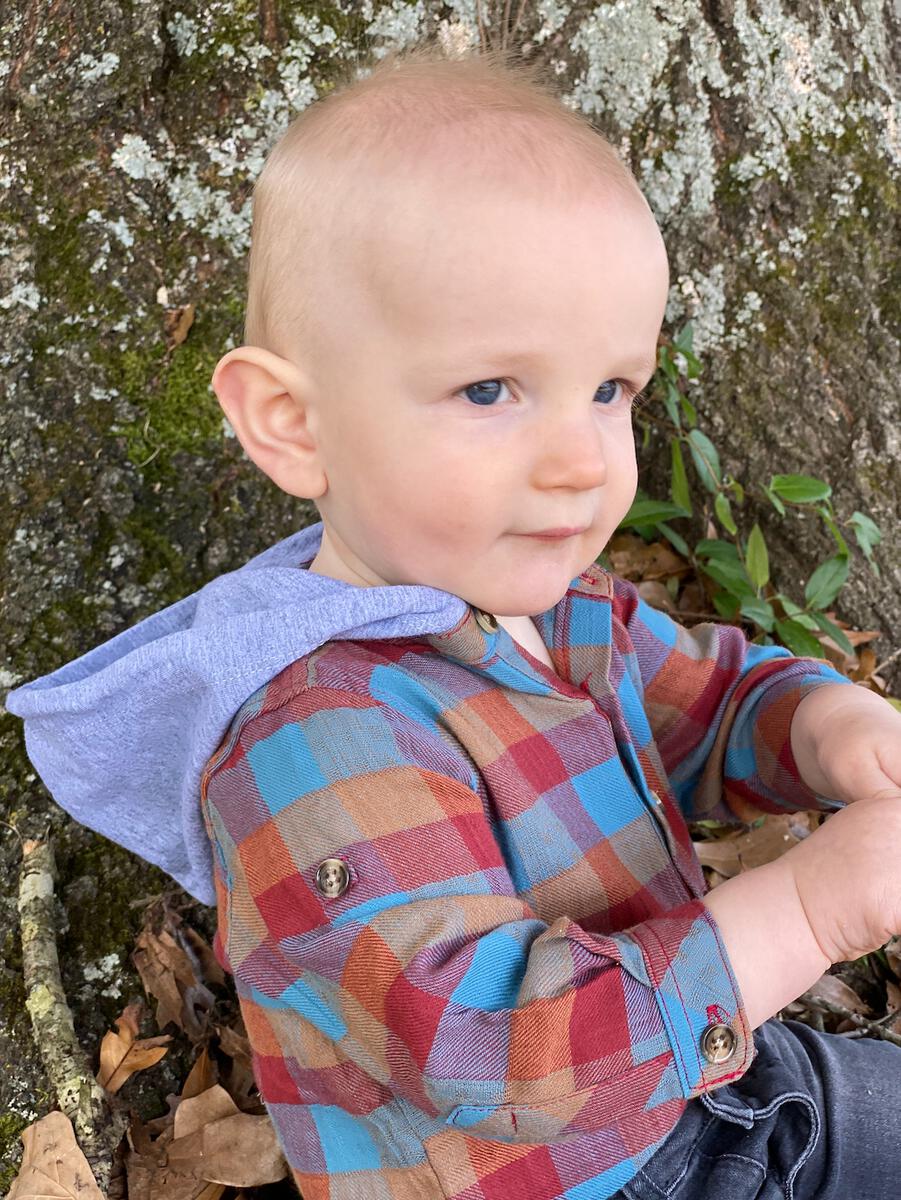 Woodbury Hooded Onesie Red/Rust/Blue