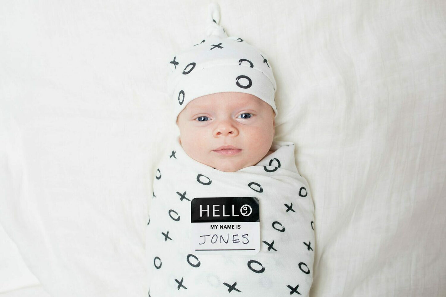 XO HELLO WORLD HAT/SWADDLE SET