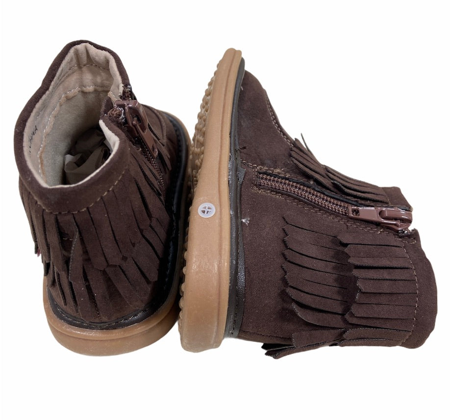 PIPER SQUEAKY FRINGE BOOT