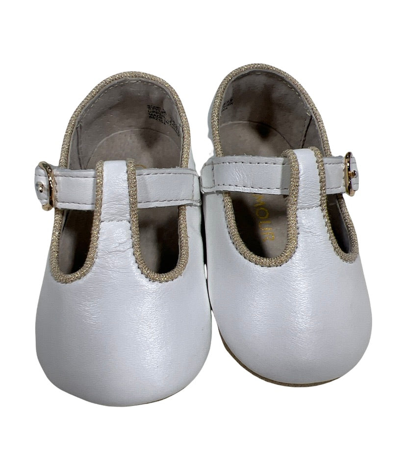 Evie T-Bar Crib Mary Jane White
