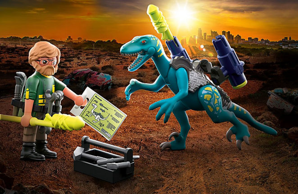 Deinonychus Ready for Battle