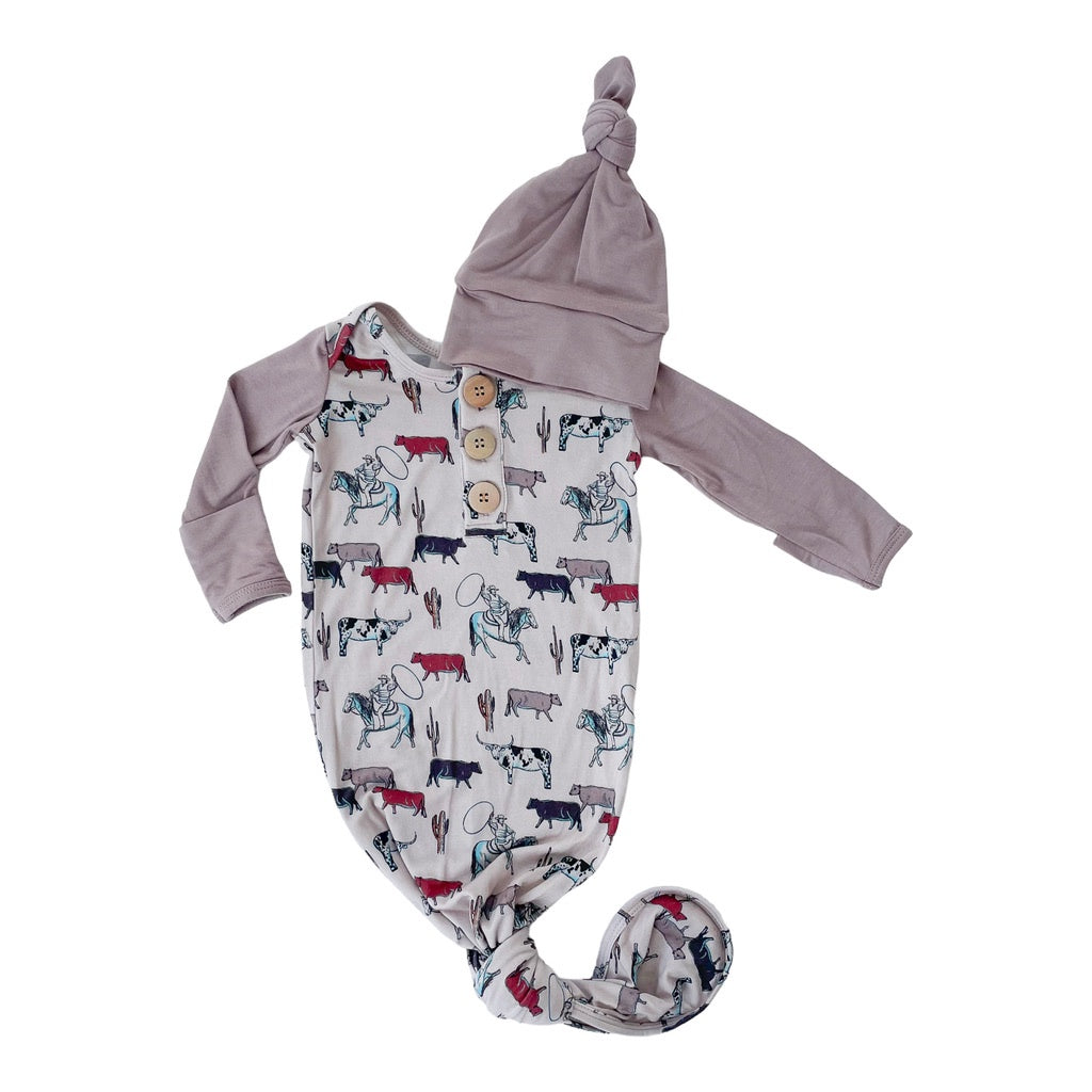 RR Bronco Knotted Gown & Hat