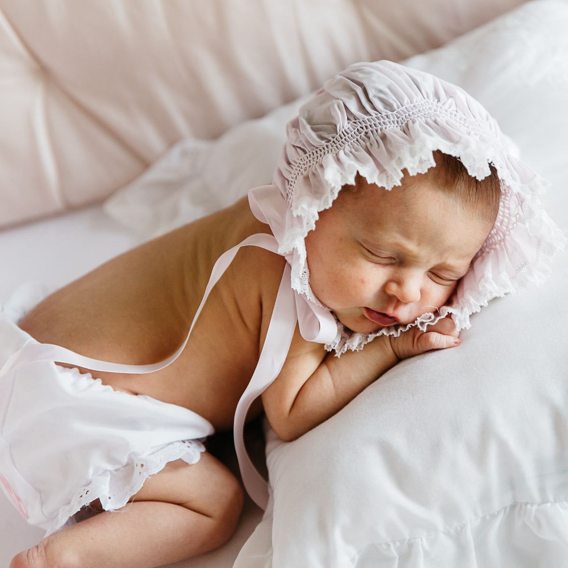 Feltman Brothers Smocked Lace Bonnet - White