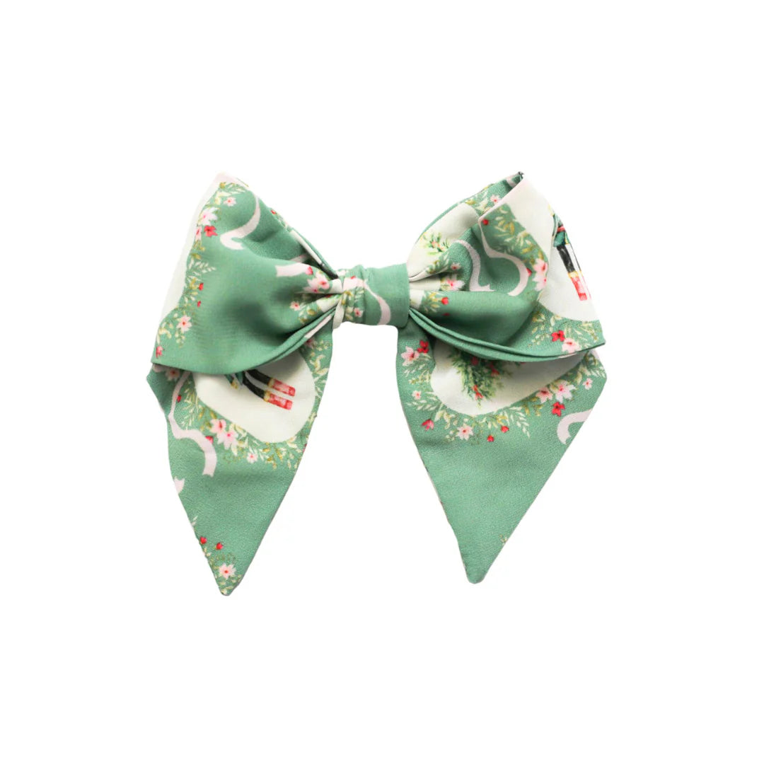 Be Girl Green Ballet Bow