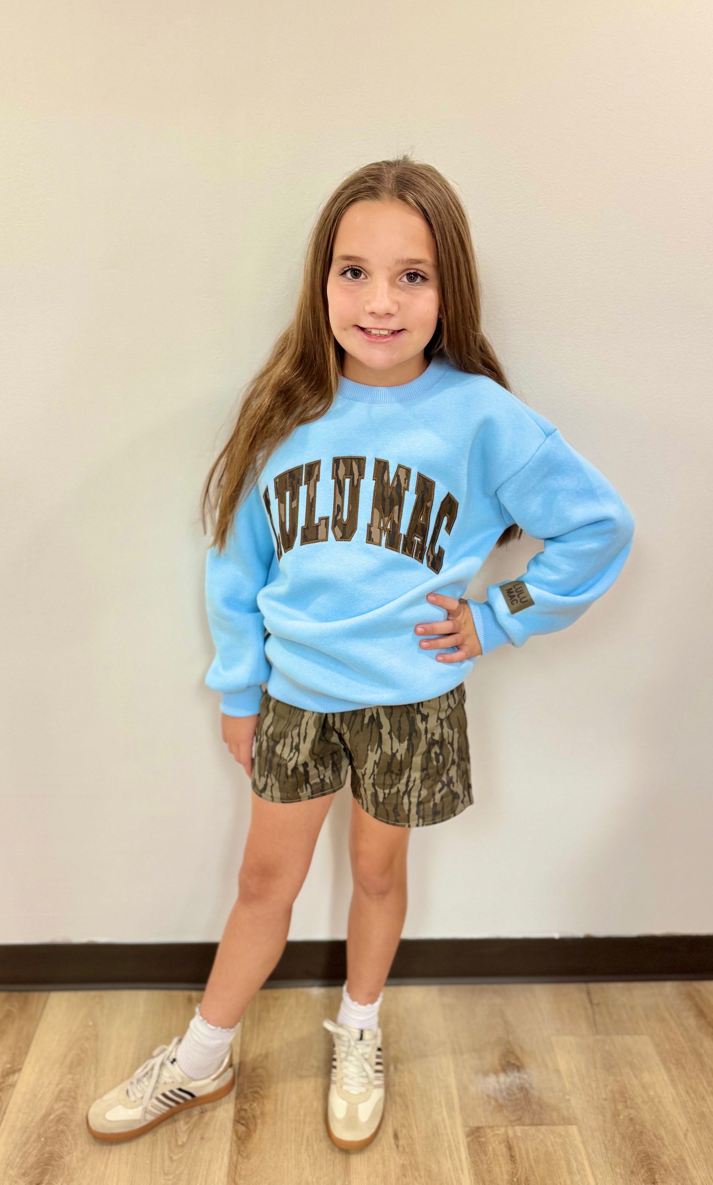 Lulu Mac Lt Blue w/Mossy Oak Bottomland Sweatshirt