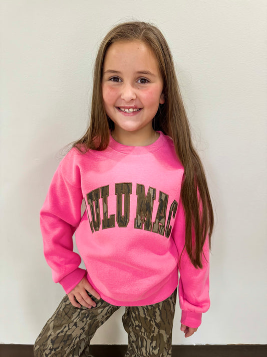 Lulu Mac Bubblegum w/Mossy Oak Bottomland Sweatshirt