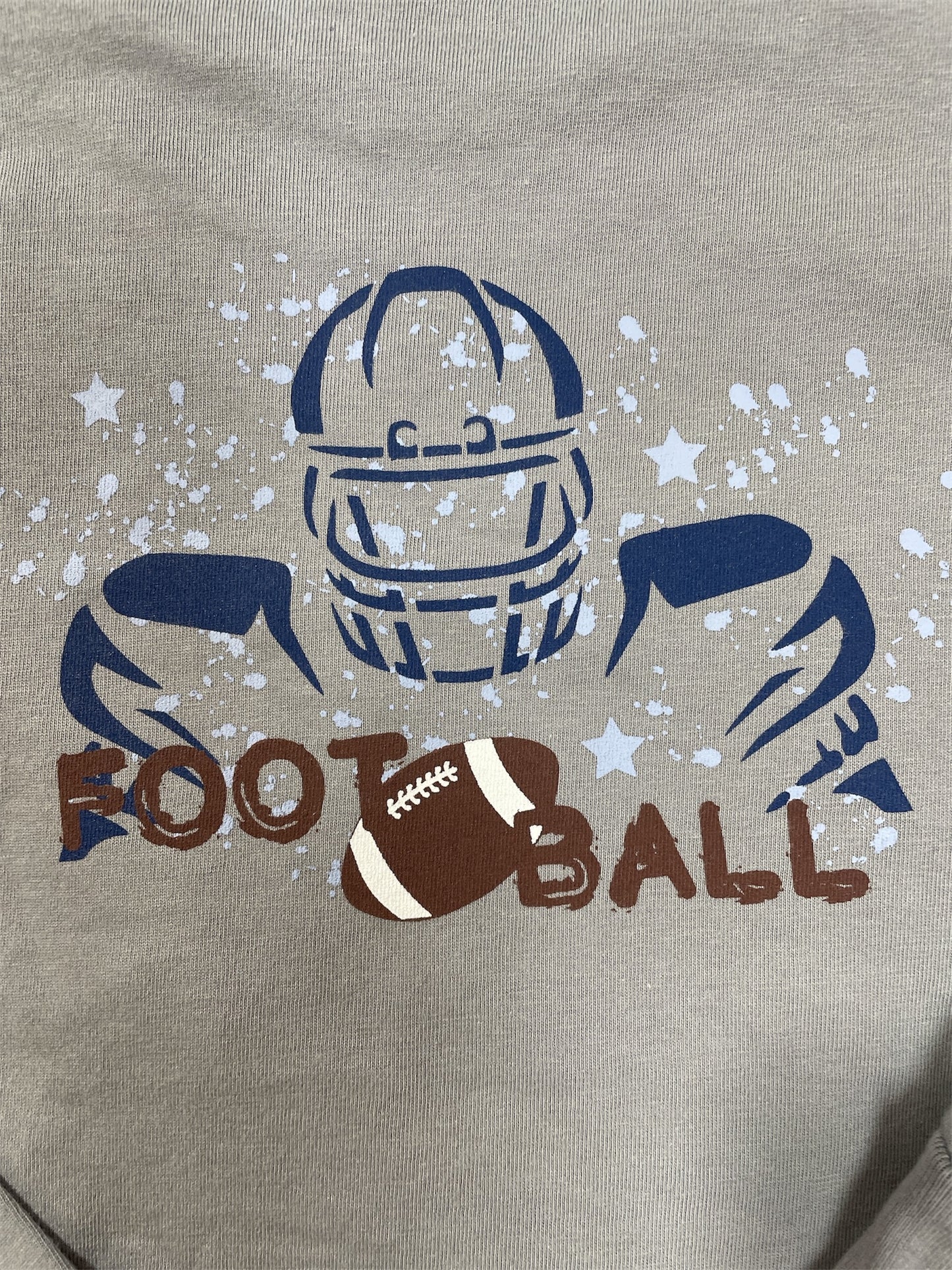 Coolybri Grey Football Player Graphic L/S