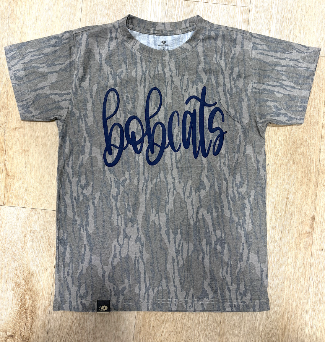 Mossy Oak Bottomland Puff Cursive Youth Tee - Bobcats