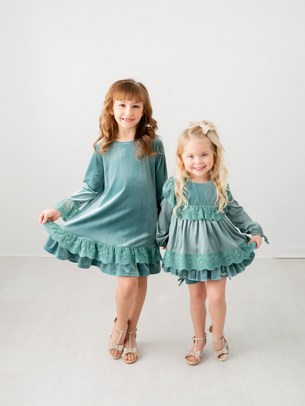Evie's Closet Wintergreen Bib Collar Tunic Set