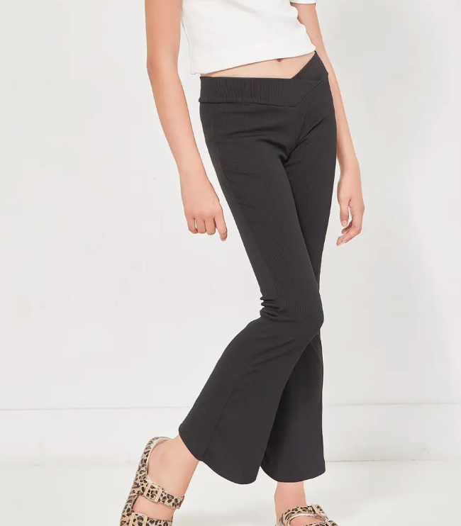 Crossover Waist Ribbed Flare Pants Black