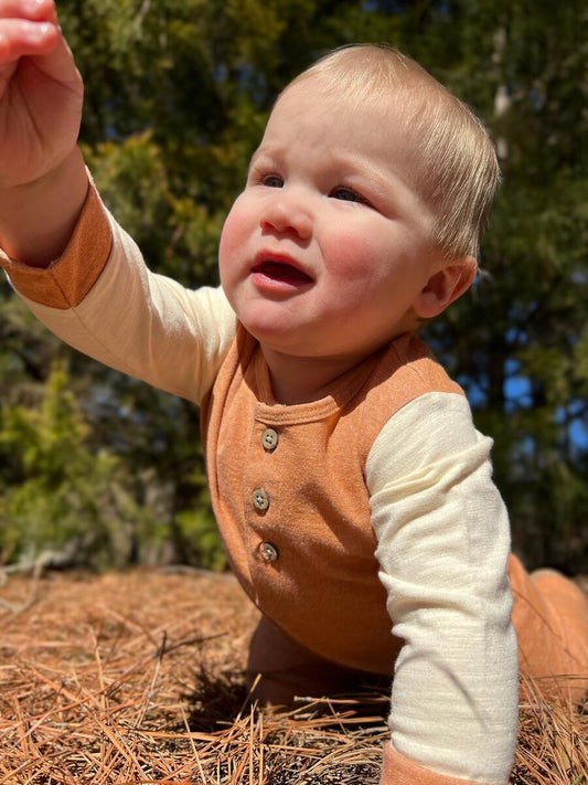ESTILL Raglan Romper Mustard