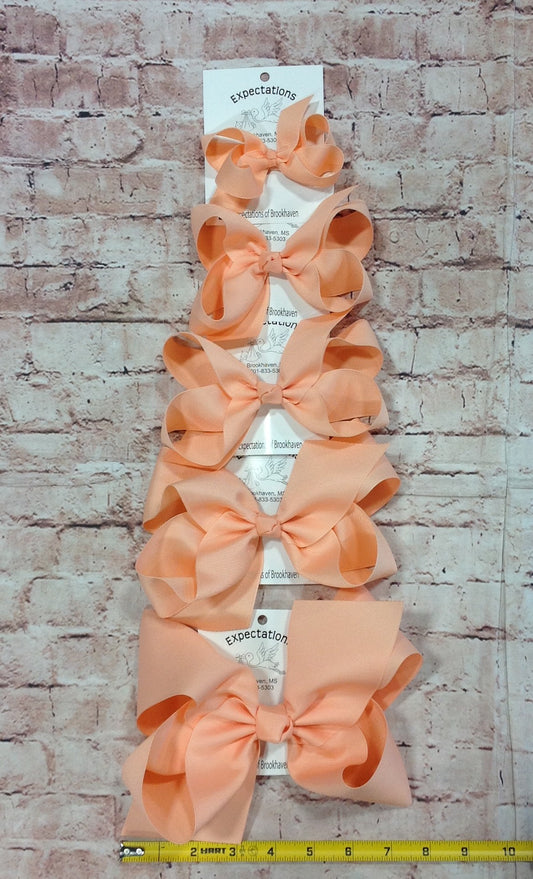 LIGHT CORAL HAIRBOW