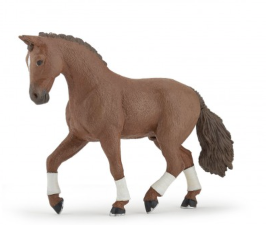 Alezan Hanovrian Horse