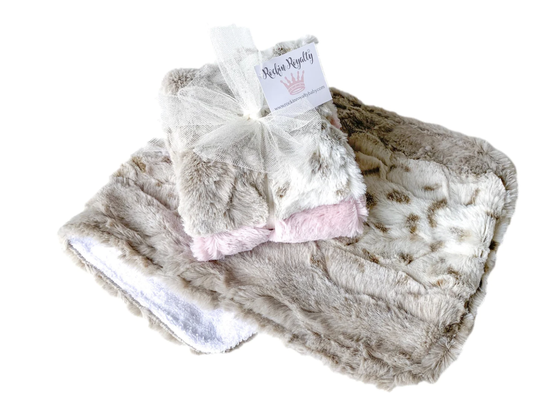 Snowcat Dusty Pink Burp Cloth Set