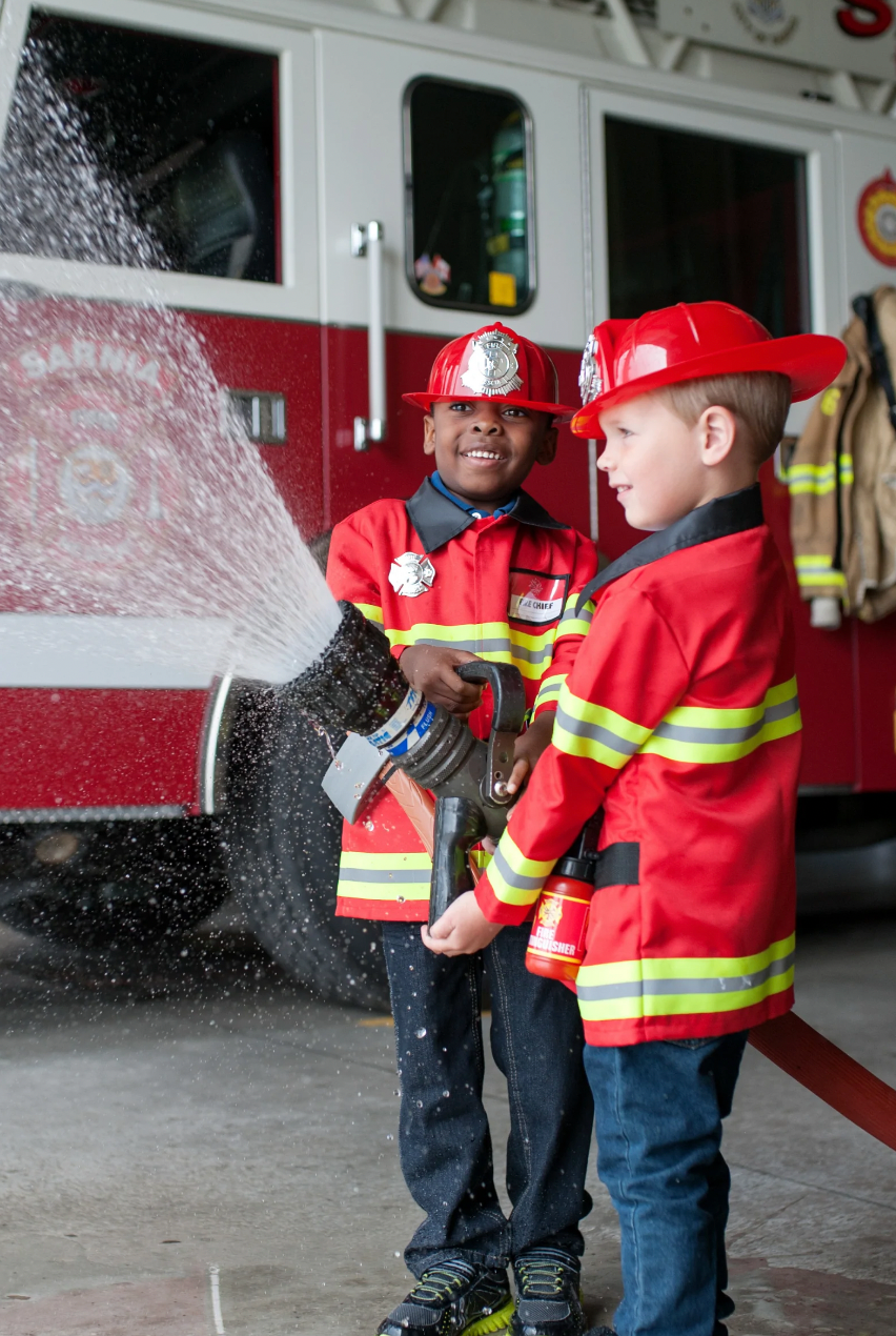 FIREFIGHTER WITH ACCESSORIES