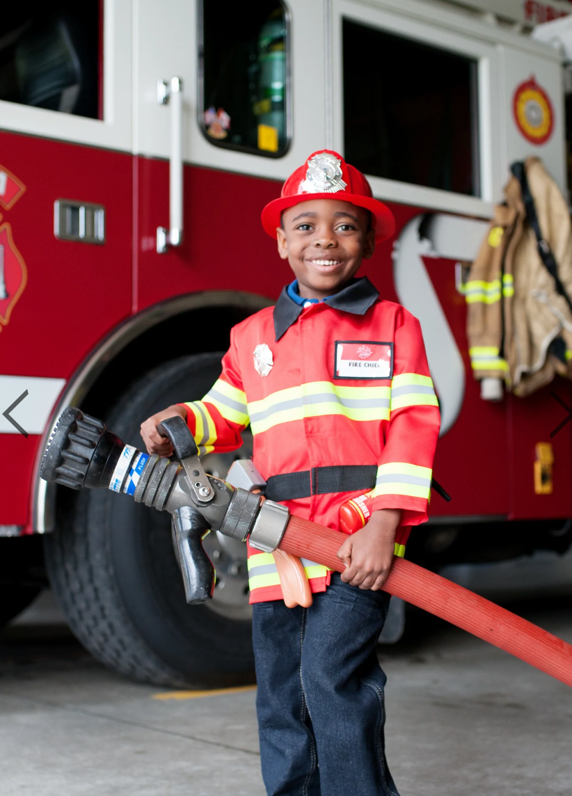 FIREFIGHTER WITH ACCESSORIES